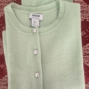 NWT 100% cashmere sweater